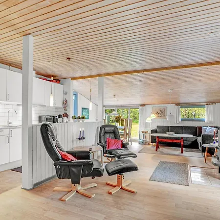 Σπίτι διακοπών 3 Bedroom Beautiful In *