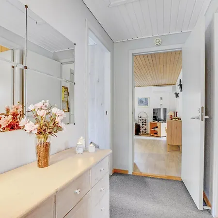 3 Bedroom Beautiful In * Oksbøl